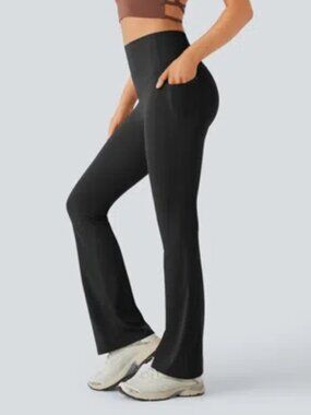 Halara UltraSculpt™ High Waist TummyCtrl Shaping Yoga Bootcut Leggings Med xtall